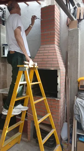 CHURRASQUEIRA PRE MOLDADA