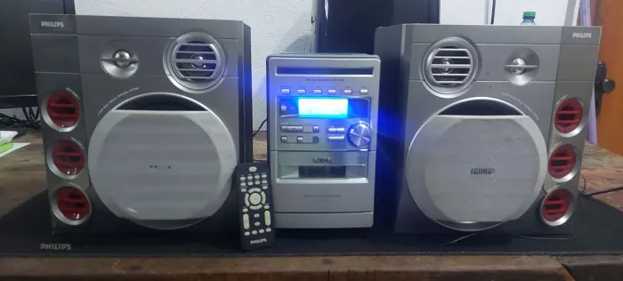 Micro Systwm Philips 3x1 super compacto restaurado funcionando perfeitamente com controlel