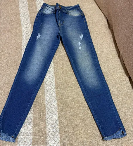 Calça jeans com stretch tamanho 40