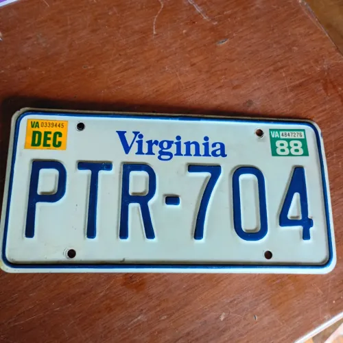 Placa americana Virgínia.