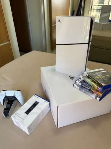 PlayStation 5 + jogos e carregador sem fio - ZERADO