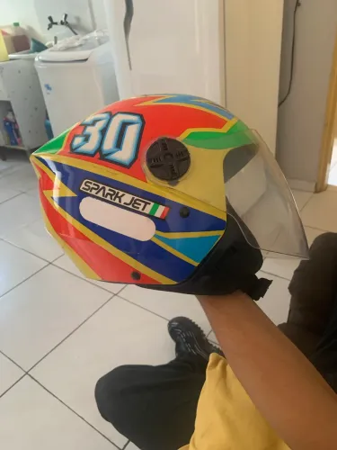 Capacete