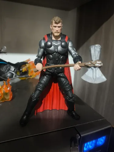 Thor Marvel Legends