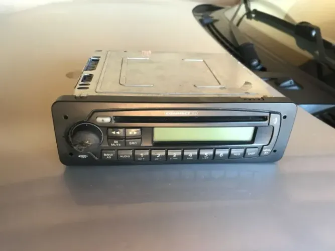 Rádio Fiat Connect-bluethoot -cd Am/fm-mp3-original linha Fiat - usado R$ 400,00