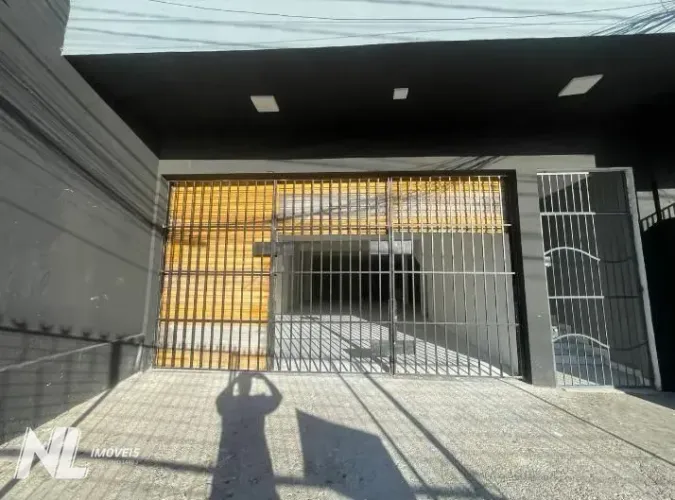 Prédio Comercial na Jaguarari Próximo à Nevaldo Rocha com Excelente Localização