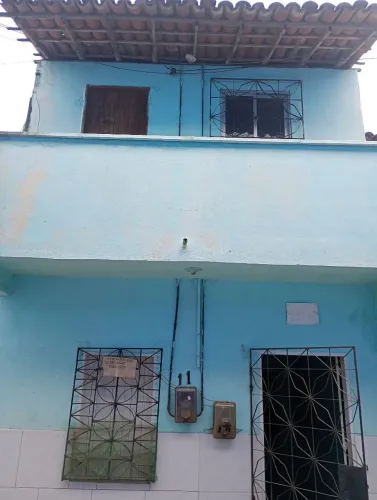 Vende se uma casa