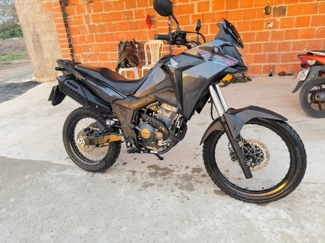 Vendo ou troco nova zera *49