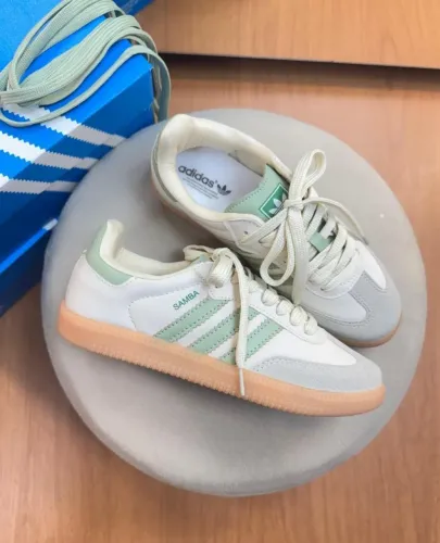 Tênis Casual Adidas Samba Sintético Off/Verde Feminino Disponível 34 AO 39 Premium