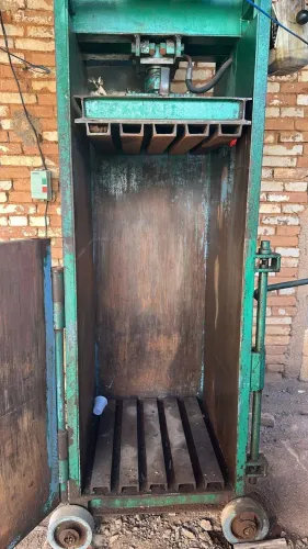 prensa enfardadeira hidráulica vertical