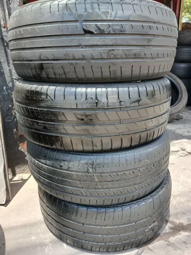 Vendo os quatro pneus aro 15/195/55
