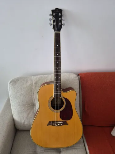 Vendo violão Michael