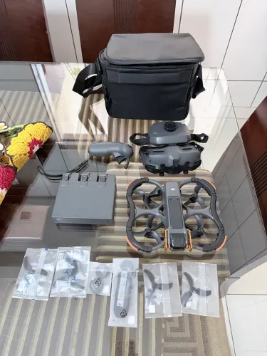 DRONE DJI AVATA 2 COMBO FLY MORE - IMPECÁVEL