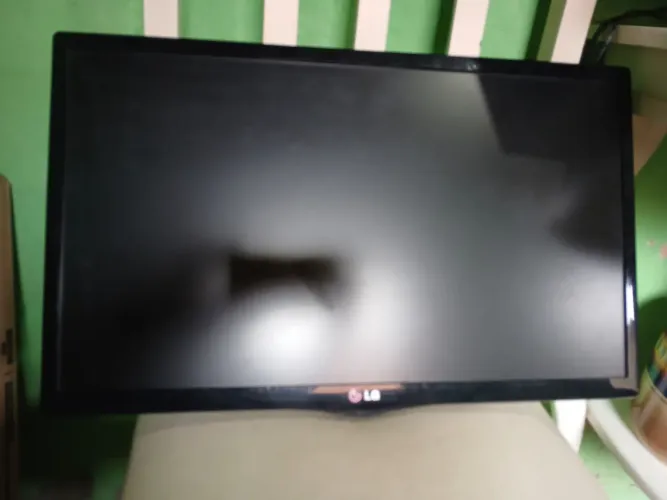 3 Monitores LG 22 Polegadas , 50,00 reais cada . 