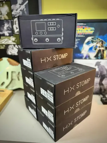 Pedaleira Line 6 Hx Stomp - (LACRADA, ZERO)