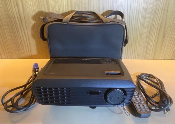 VD ou TR! Projetor Dell 1210S Ideal Apresentações, Aulas, Home Cinema, Aluguel p/ Eventos