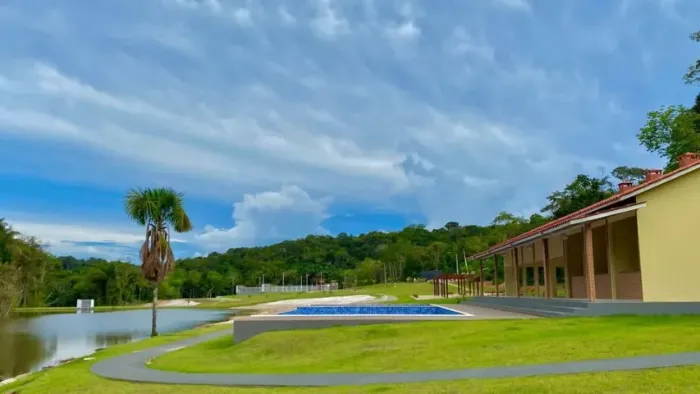 LOTE À VENDA - 1.200m² | CHÁCARA RIO NEGRO