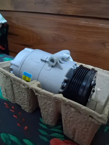 Compressor Ar Condicionado Vw Parati Saveiro 1.6 1.8 2.0 8v