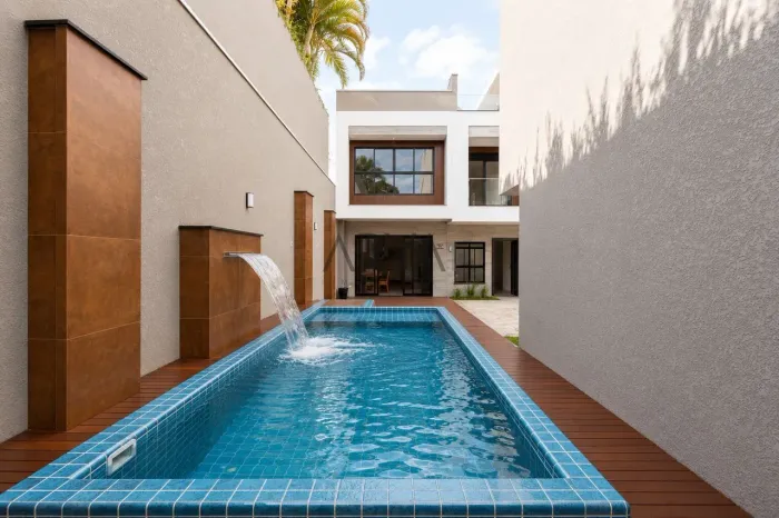 Sobrado em Condomínio com 3 dormitórios à venda com 260.29m² por R$ 1.800.000,00 no bairro