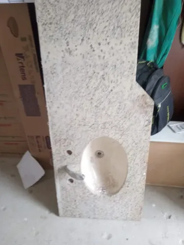 Pia de granito com fronti