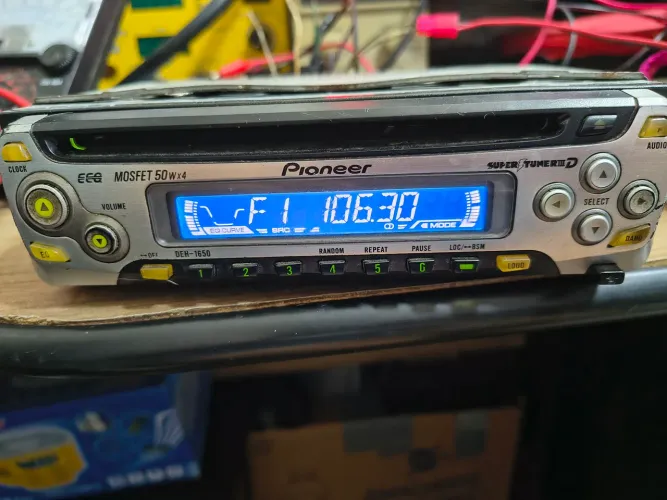 Som de carro Pioneer 