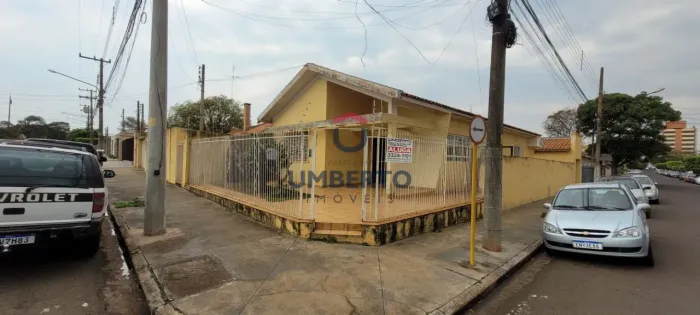 Casa 4 quartos para Locação Vila Moraes, Ourinhos