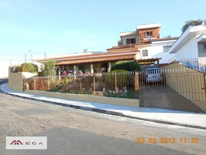 Casa com 3 dormitórios à venda, 180 m² por R$ 545.000,00 - Jardim Santa Cecília - Amparo/S