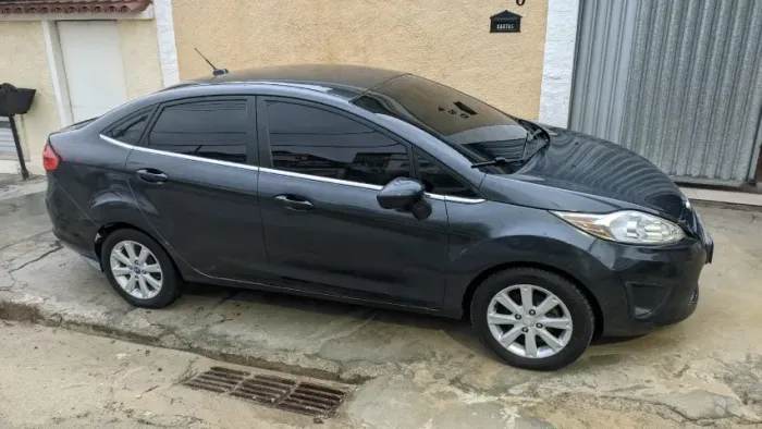 Ford Fiesta Sedan SE 1.6 16V Flex 4P 2011