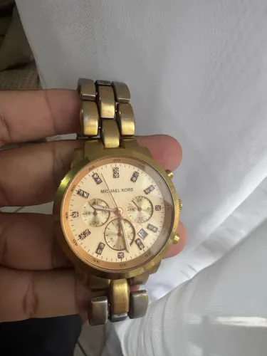 Michael Kors dourado e prata
