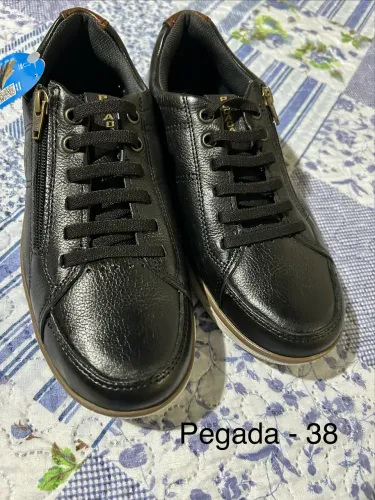 Tênis Pegada tamanho 38