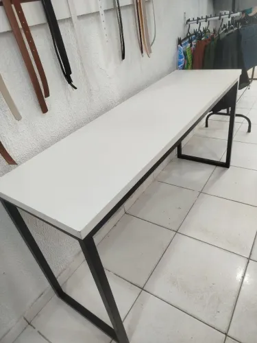 Mesa de MDF para loja