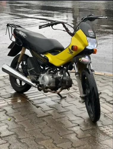 pop100 amarela 