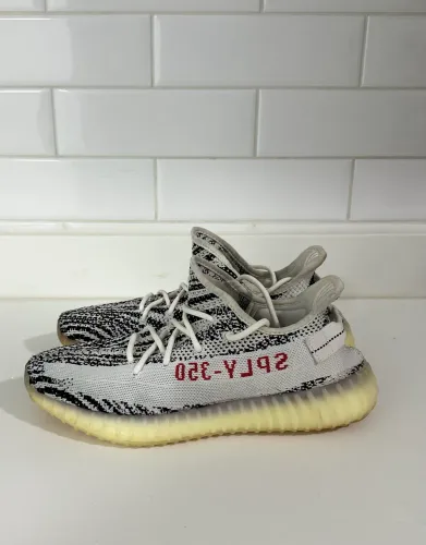 Yeezy boost 350 v2 Zebra 