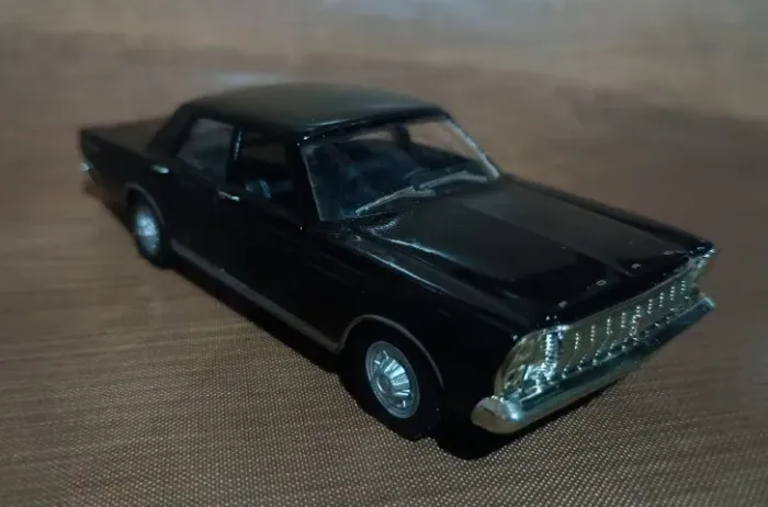 Ford Galaxie Miniatura - Carros Clássicos do Brasil - Sem Embalagem