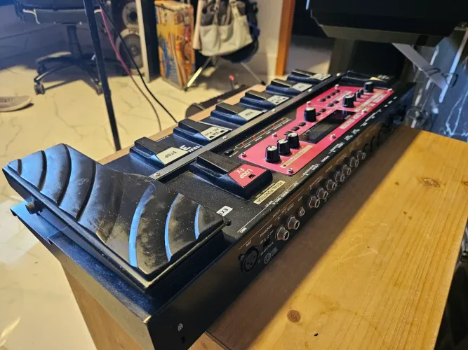 Pedaleira looper Boss rc300 