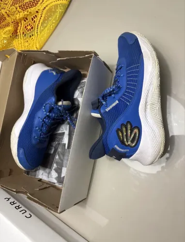 Curry 3z7 versão azul marinho tamanho 41