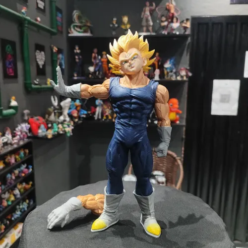 Action figure Vegeta 26cm PVC - NOVA - Aceito OLXPAY e Faço Envio