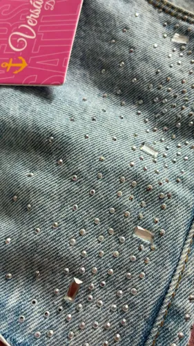 Short com pedraria