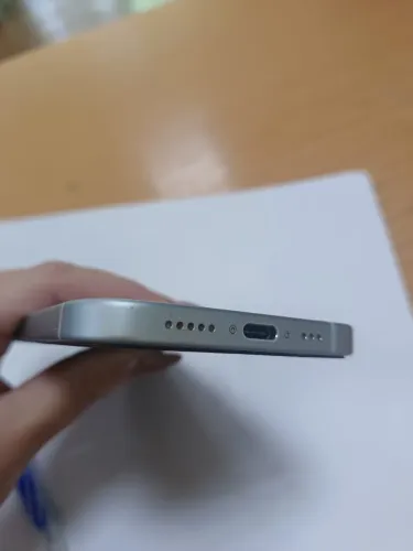 Vende-se iphone 15