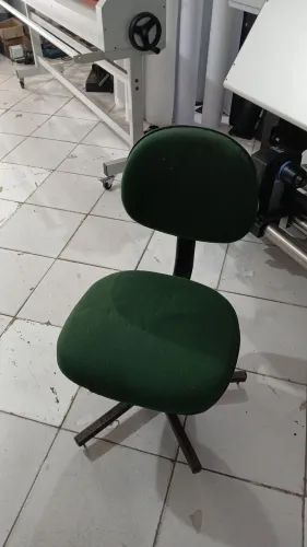 Duas cadeiras pelo preço de 01 apenas R$ 55,00