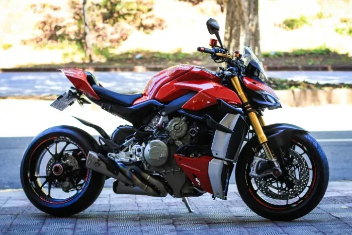 Ducati Street Fighter V4S - 2022
