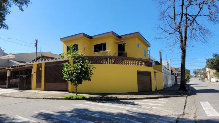 Sobrado para venda em Parque Capuava com 3 quartos, sendo 1 suíte, 157m²