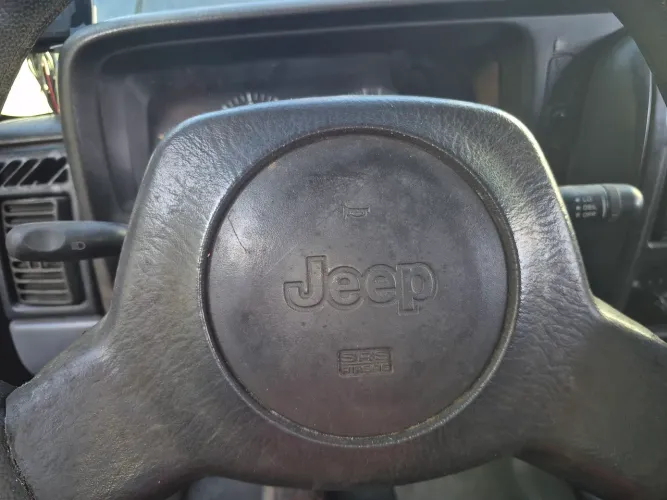 Jeep Cherokee Sport 4.0 Mec./aut. 1997
