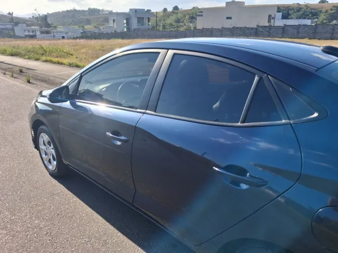 Hyundai HB20S Comfort Plus 1.0 Flex 12V Mec. 2025