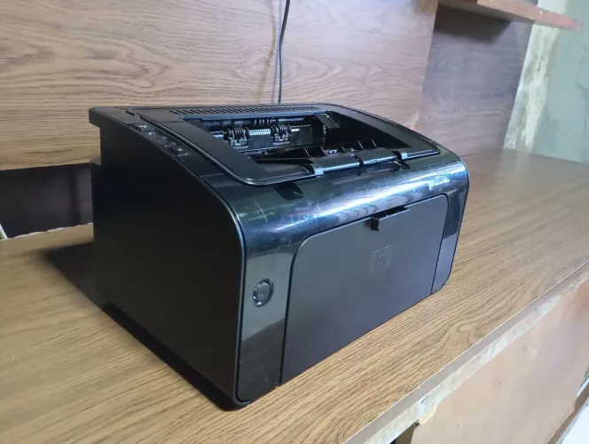 Impressora HP LaserJet ( Semi Nova )<br>semi nova