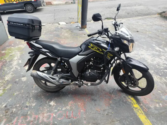 Vendo Haojue DK150 2025 - Completa (Baú/Protetor/2 Capacetes) - Oportunidade