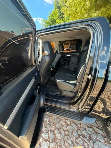 Toyota Hilux CD SRX 4X4 2.8 TDI 16V Diesel Aut. 2021