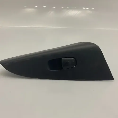 Botão Vidro Traseiro Esquerdo Nissan Sentra 14 16 829613SG0A