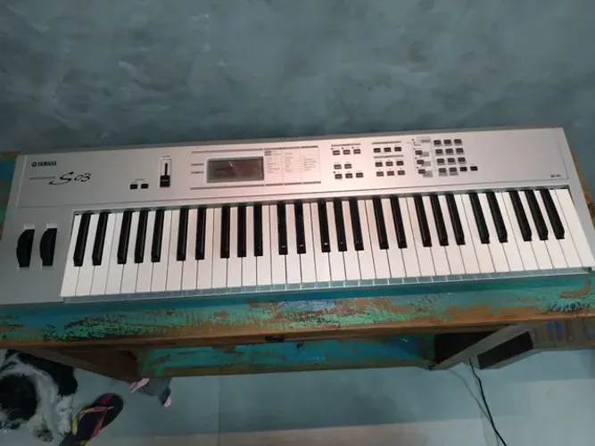 Teclado Sintetizador Yamaha S03 Usado