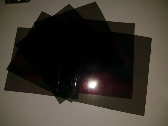 Película polarizadora tamanho 10x10 cm e 15x15cm