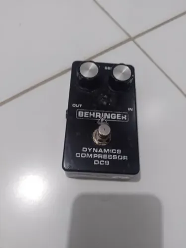 Pedal behringer Dynamics compressor dc9